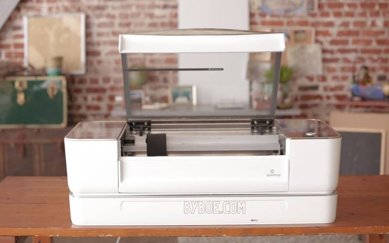 Glowforge Pro 3D Laser Printer Review The Packed Box