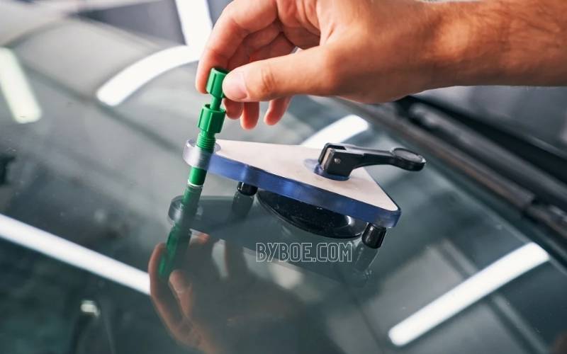 How to Choose the Best Windshield Repair Kit