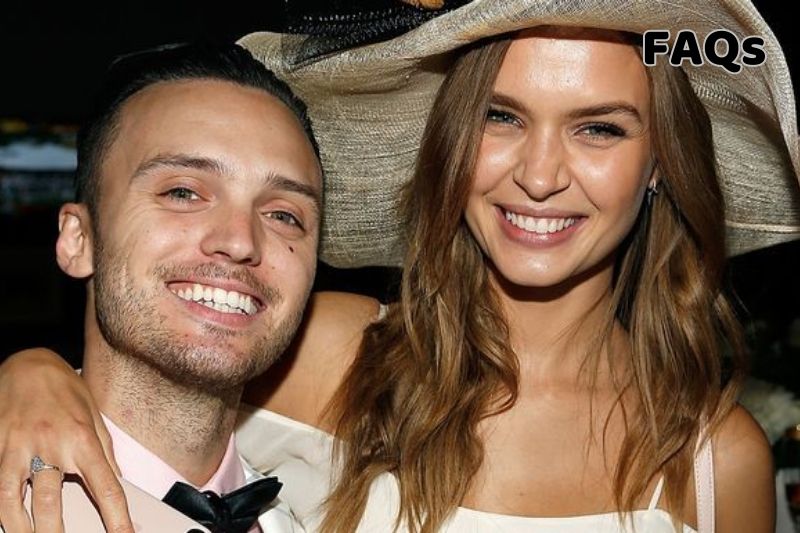 FAQs about Alexander DeLeon