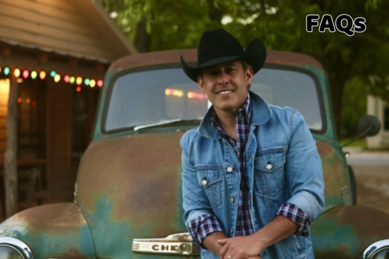 FAQs about Aaron Watson